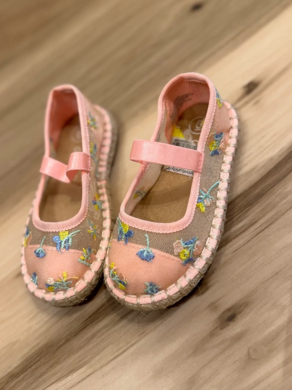 Cat & Jack Pink Floral Mary Jane Espadrilles for Kids toddler size 6